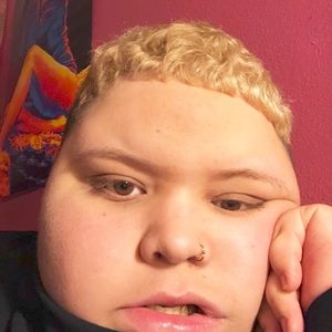 Meet your Posher, Adam